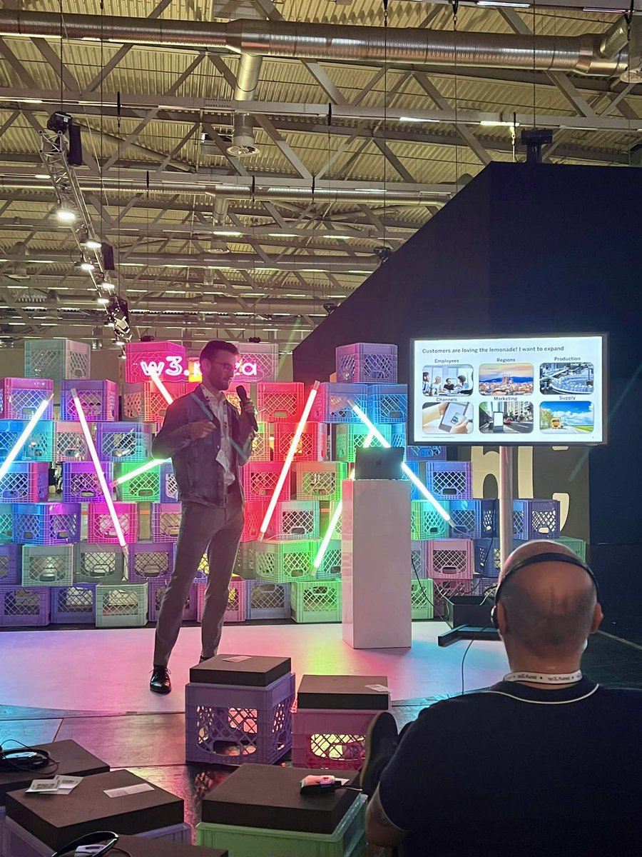 Engel_Simon's tweet photo. Great two days in cologne at w3vision X DMEXCO 🚀 Appreciated the great community and meeting former colleagues 🙌🏽
Thanks @w3_fund, @VicktoriaKlich,@Qu1nn_web3 for the great organization and pizza stage.
#w3vision #DMEXCO23 https://t.co/E3tyAr4ALR
