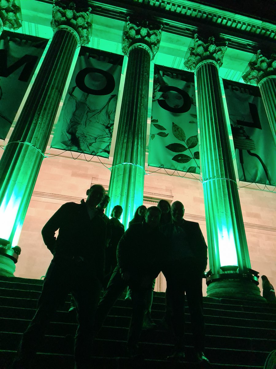 We might need a selfie stick... if you can take a better pic with the Portico, post and tag us! @LondonMito @MitoAware #WorldMitoWeek #MitochondrialDisease #Mito #MitoAware #LightUpForMito @UCL @UCLIoN