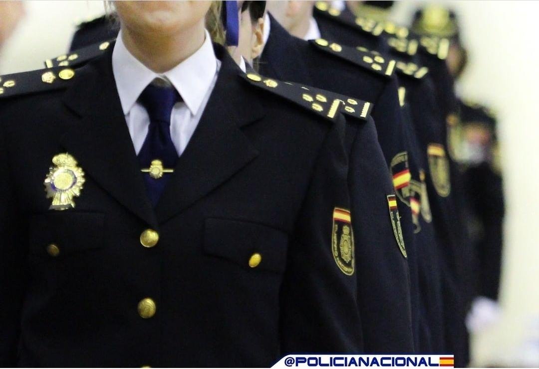 policia's tweet image. 👮‍♂️Atención #Opositores

📢A partir del día 13 noviembre está previsto que comience la realización de las pruebas físicas en los procesos selectivos de ingreso a las Escalas Ejecutiva y Básica de la @policia Nacional

🍀Suerte a todos