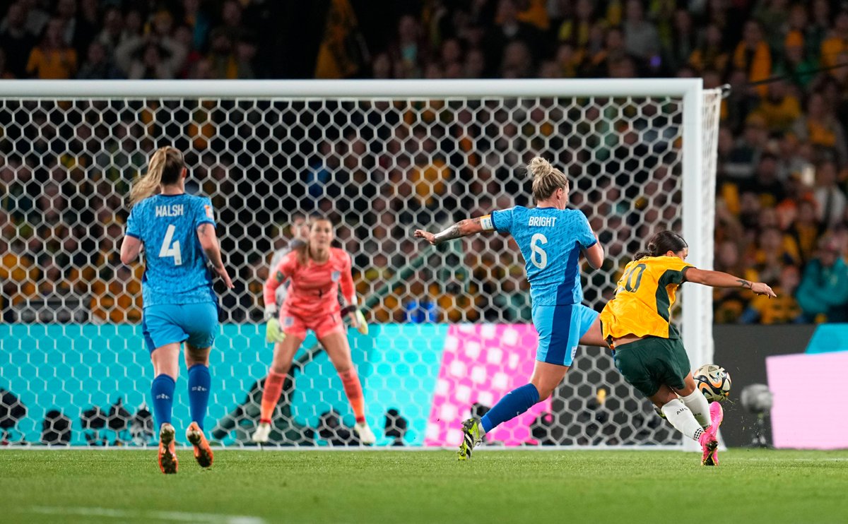 TheMatildas's tweet photo. 📂 2023 FIFA Puskás Award Nominations
└📁 Sam Kerr
     └ 😱🚀 Worldie vs ENG 

🗳️ @samkerr1's #FIFAWWC goal against England in the semi-finals has been nominated for a FIFA #Puskas Award - vote now: https://t.co/tDBicBWt8Z

#Matildas https://t.co/OZuvGqp3QG
