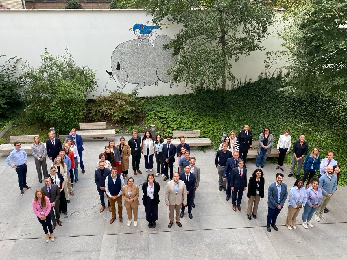 ⏰ J-100!

In exactly 100 days from now, we will take over the Presidency of <a href="/EUCouncil/">EU Council</a> from our Spanish colleagues!

Already right now, we are looking very much forward to the start of the 🇪🇺🇧🇪 Belgian EU Presidency! The countdown has started, let's preside 🤩!

#EU2024BE