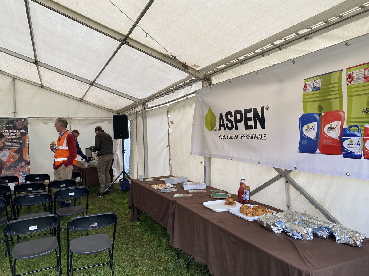 forestsandwood's tweet photo. The bacon rolls are moving fast! Thanks to @Aspenfuel @Sunoco_UK for sponsoring breakfast this morning - everyone is welcome at the Confor tent! #ConforWS23 https://t.co/L9dszVeWll