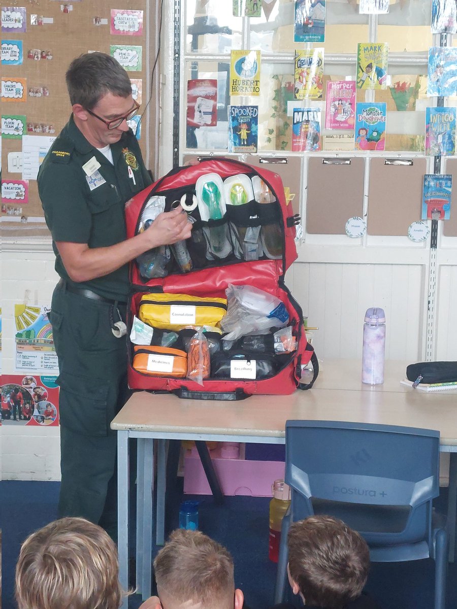 CefnPrimaryST's tweet photo. A great afternoon learning what to do in an emergency with Paramedic Gareth. We all learned so much and hope you will come back and teach us more. @WelshAmbPECI @CefnPrimary @cefnprimarysd https://t.co/kd79DNeWpn