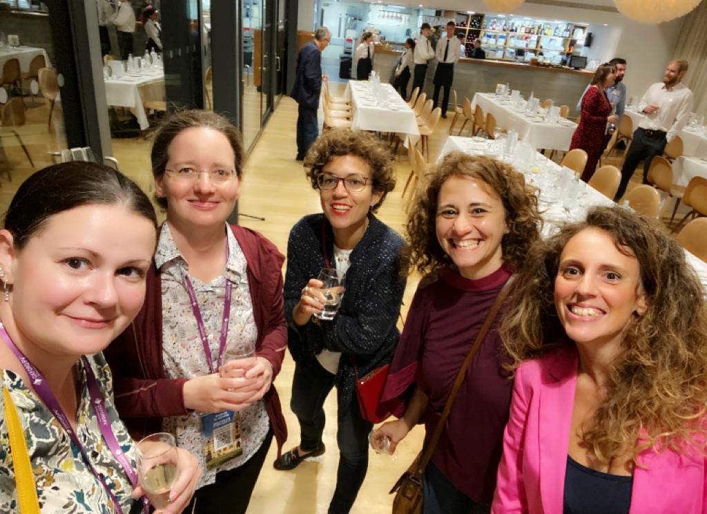 At PSCO conference x.com/hashtag/PSCO23… in Oxford this week discussing exciting new perovskite PV developments.