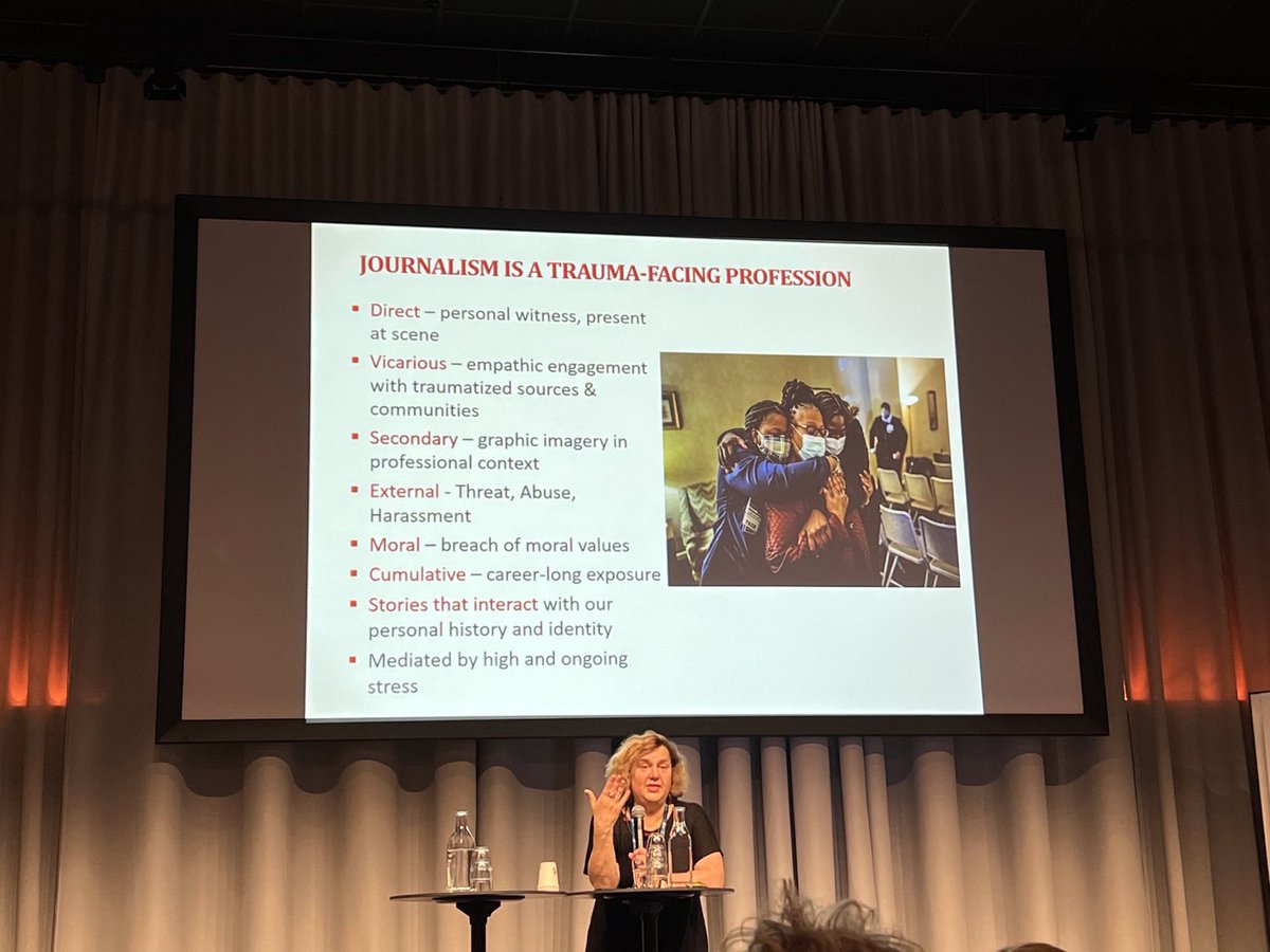 ARIJNetwork's tweet photo. A few tips on managing stress and burnout

🟥 Have a self-care plan
🟥 Have a clear schedule
🟥 Skip technology as much as possible
🟥 When in doubt, don’t do it alone

#GIJC23

@DartCenter
 @elananewman https://t.co/rC44SqXtDB