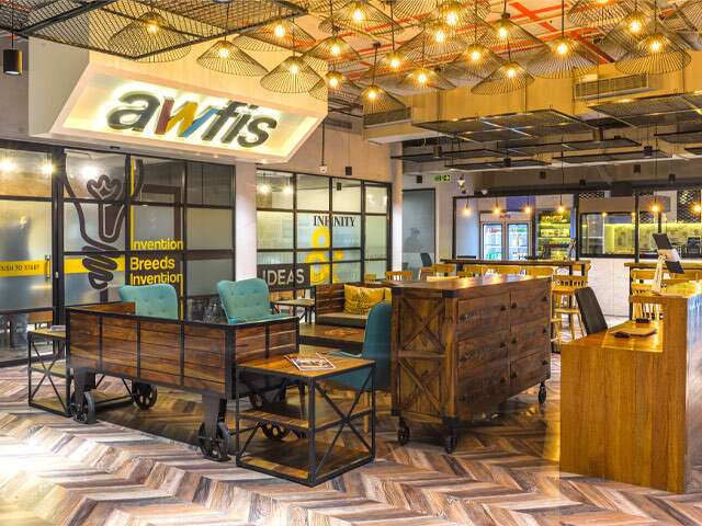 myawfis's tweet photo. #InTheNews: Thank you @FeminaIndia for featuring us ✨

Discover why #AwfisBKC is the preferred choice for professionals and enterprises in Mumbai's bustling business landscape. From fostering a vibrant community to offering chic #meetingrooms, our strategically located centre in the heart of the city is redefining the #workspace experience.

Read more by Sharon D'silva here: https://t.co/GhwSMrZu9N

#Coworking #BandraKurlaComplex #Mumbai #BKC