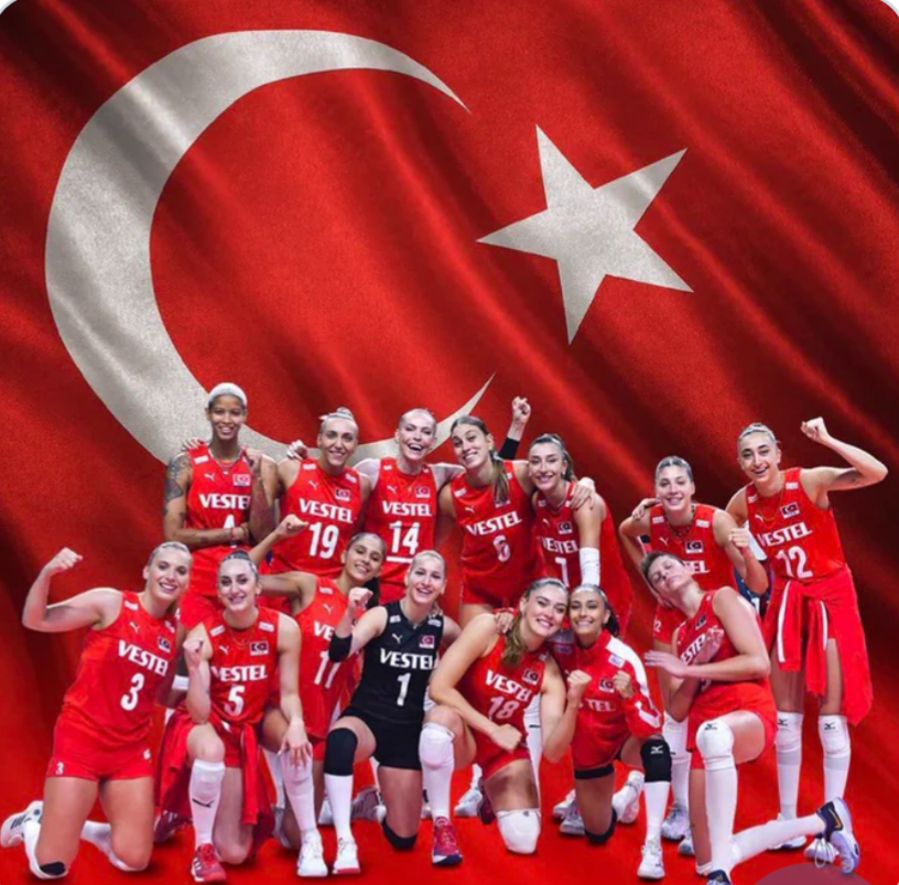 Maytap77's tweet photo. #FileninSultanları siz her maç aldiginizda yobazlara gereken cevabı veriyorsunuz. Onlar mutsuz olsun hepinizle gurur duyuyoruz. https://t.co/PO6KmJtg59