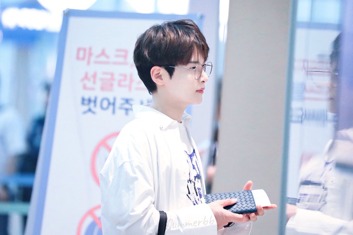 230922 출국

🫶🏻💓너무 이뻐요🥹💓

#려욱 #ryeowook