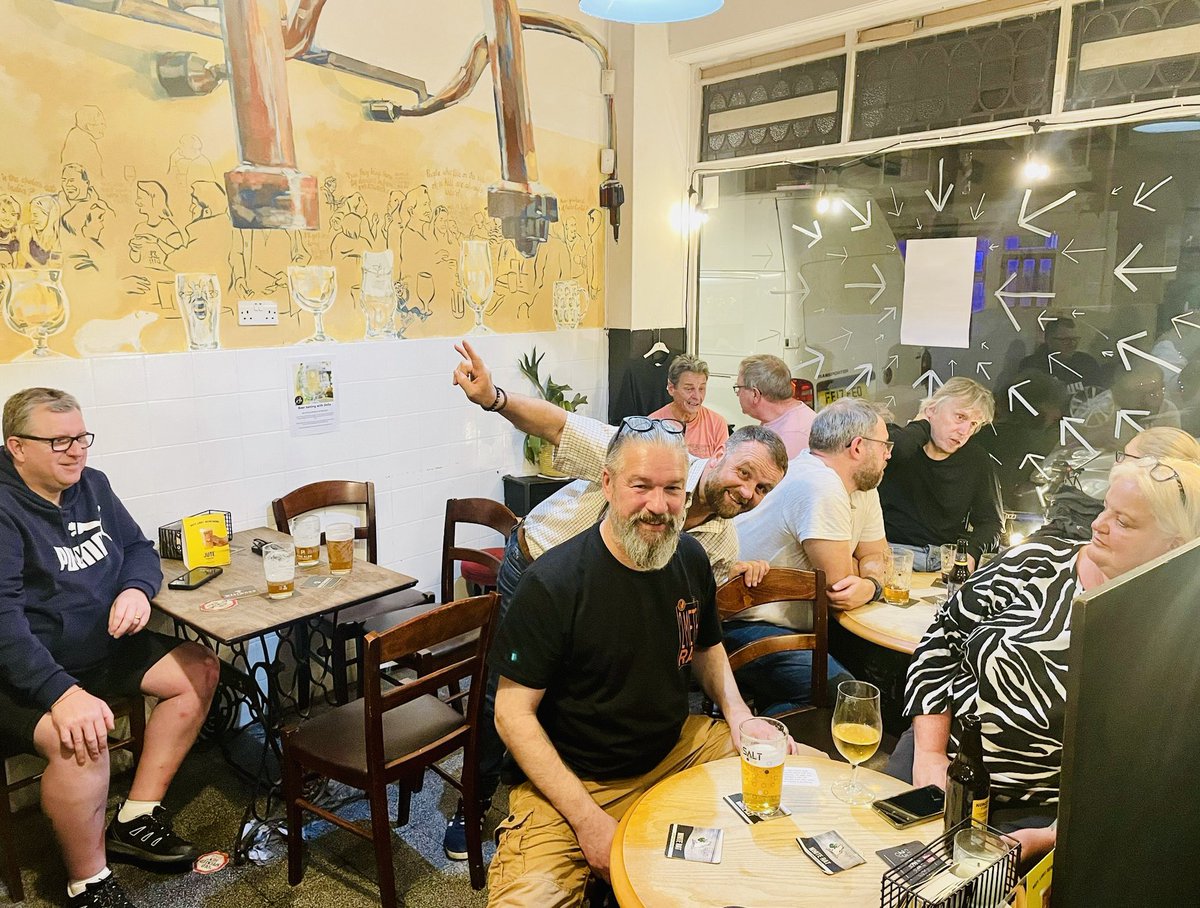 Oh what a night <a href="/theBeerEmp/">The Beer Emporium</a> yesterday 🍺🍺

Lots of '2 Metre Rat-a-tat' was definitely enjoyed 🔥