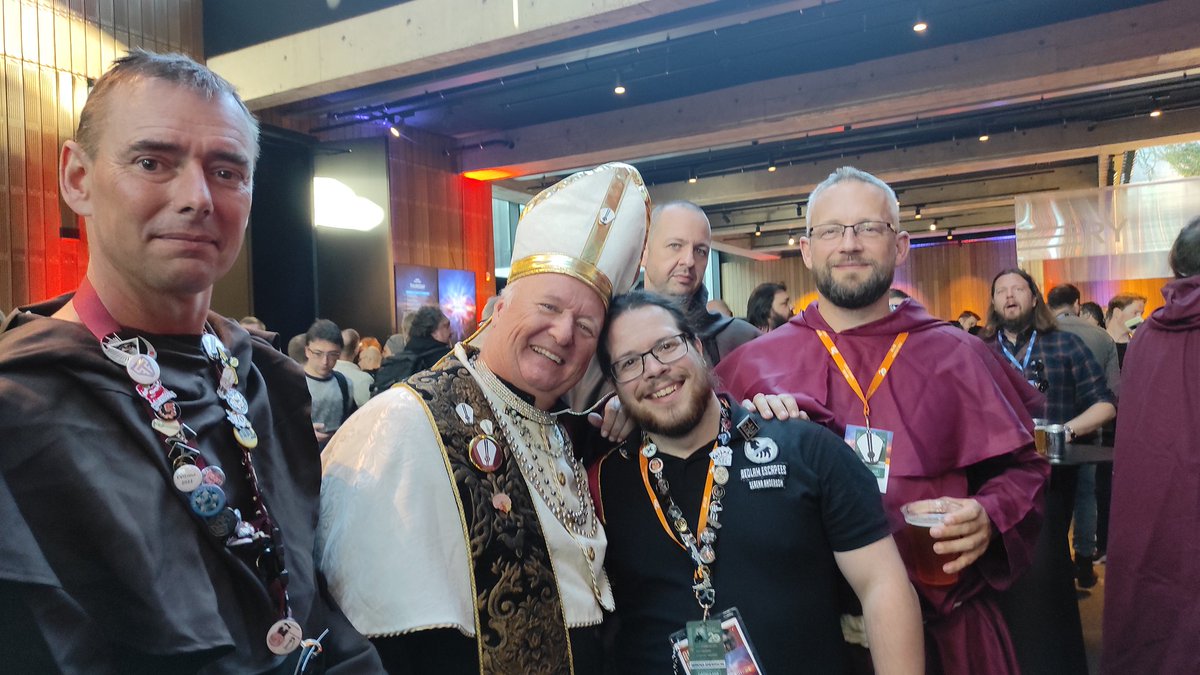sfisscher's tweet photo. The best ship, is the Friendship π
#spacepope
@MaxSingularity https://t.co/yxBzNr76mI