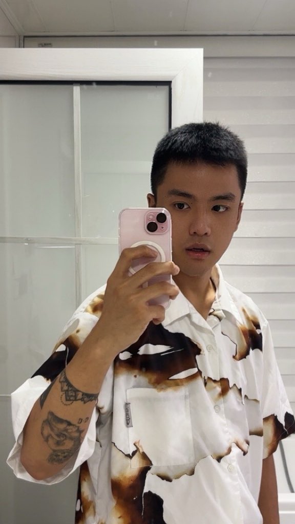 夜晚出生的小孩 tweet media