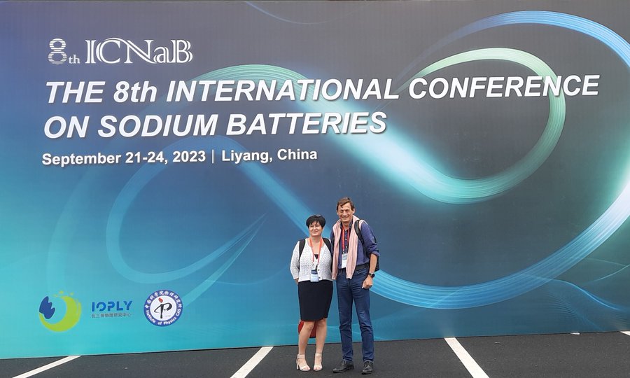 Our founders Scientists @MathieuMorcrett and @CroguennecLaur1 are at the #ICNaB, 8th International conference on sodium-ion batteries in Liyang, China. Go #sodium!!!