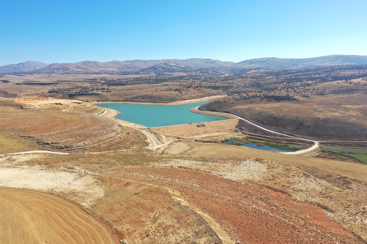 Taşkale Göleti keşfetmeden ölme 💙 
#karaman #Turkiye #dsi #lake #LakeDistrict #göl #travellife #travelkit #travellover #travelzone #TravellersRest  #travelcompanion #travelcenter