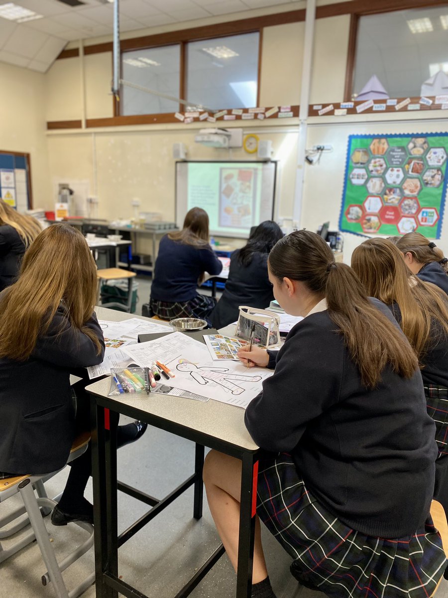 Food prep and nutrition students exploring what makes a healthy diet 🧡 gutted I missed out on the practical lesson!