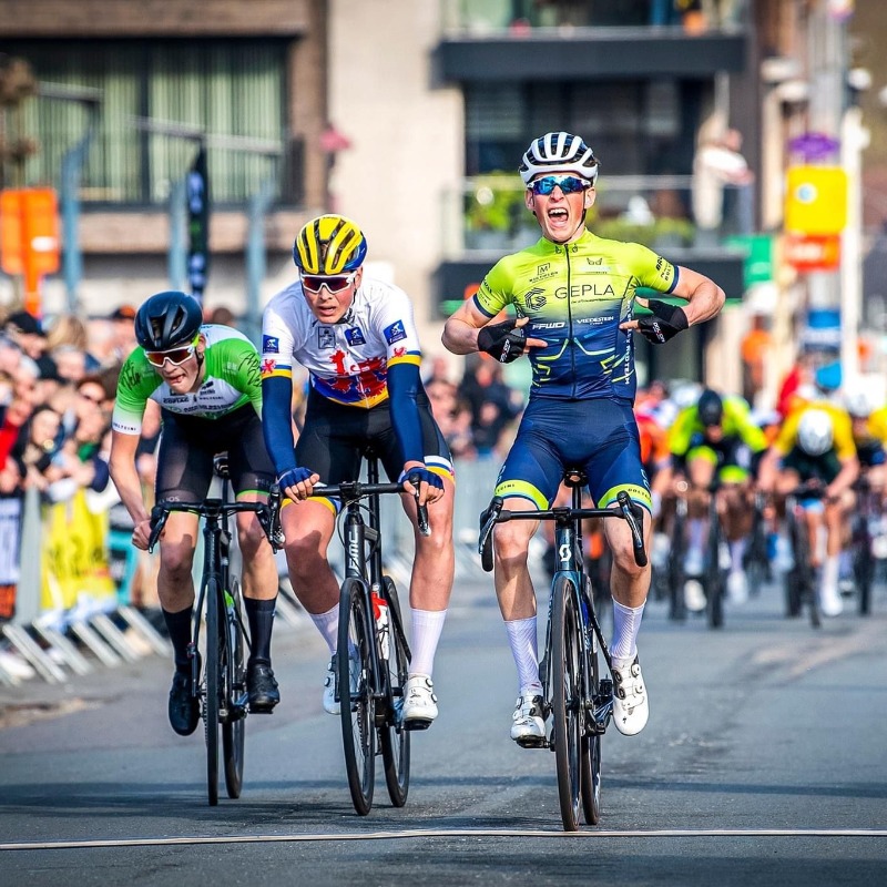 picnicpostnl's tweet photo. #WelcomeThom🇳🇱

💬"They have shown that a lot of riders made some big progress and could make the step to the WorldTour with the team, which is something I dream of." - @thomvanderwerff 

A punchy rider for the short climbs, we're happy to have Thom on our Development program!↗️