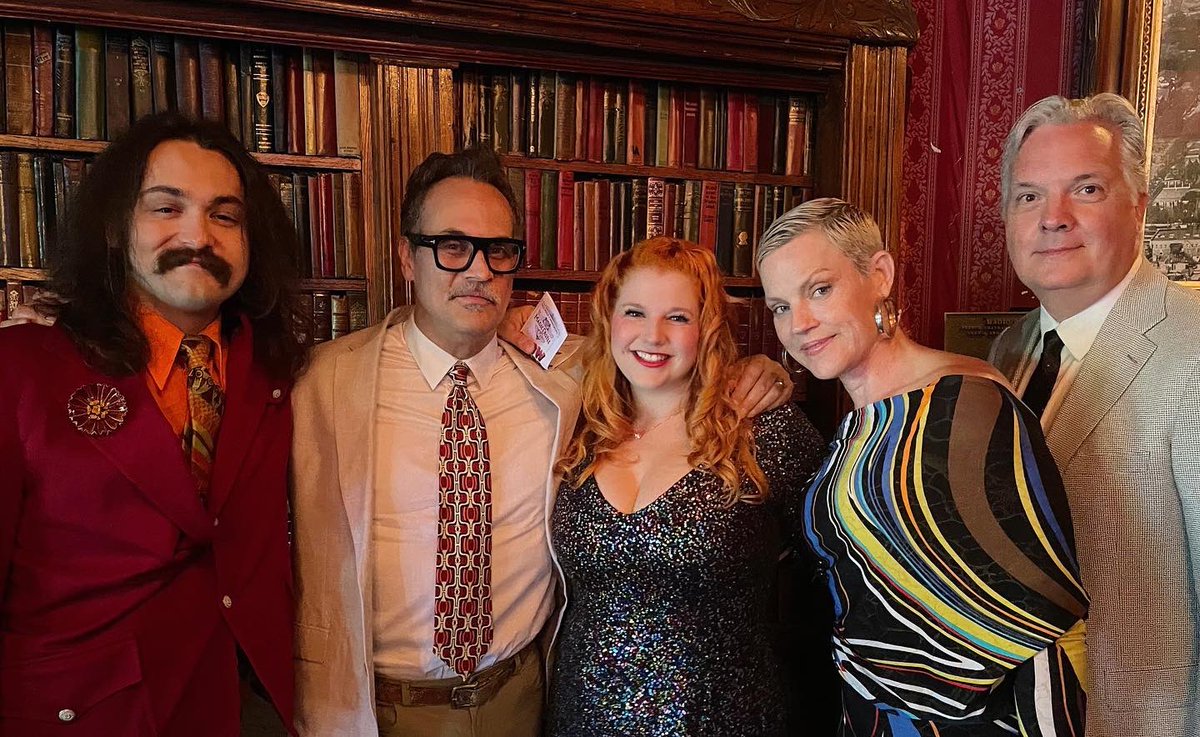 BonnieBellG's tweet photo. Tonight, some of my favorite people made it in to see me perform at The Magic Castle!
What a wonderful evening of seeing so many faces I love!
@MagicCastle_AMA
#MagicCastle #TheMagicCastle https://t.co/2MsVyUinp7