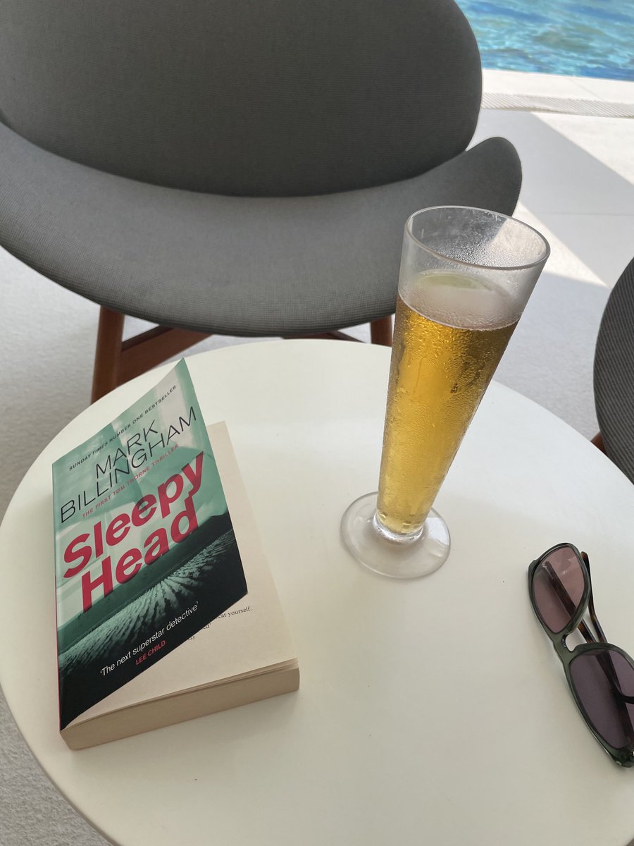 pauleddowes's tweet photo. Earned a break, now relax , book and a beer, perfect https://t.co/FcZ8kUhXWp