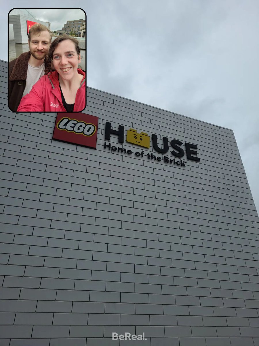 Good morning twitter fam. On week 3 of keto diet. I did have a little cheat day on my wedding anniversary but back to behaving again. Can't believe I've been married to this amazing man for 4 years now. We had a fun day at lego house geeking out! #keto #ms #fums