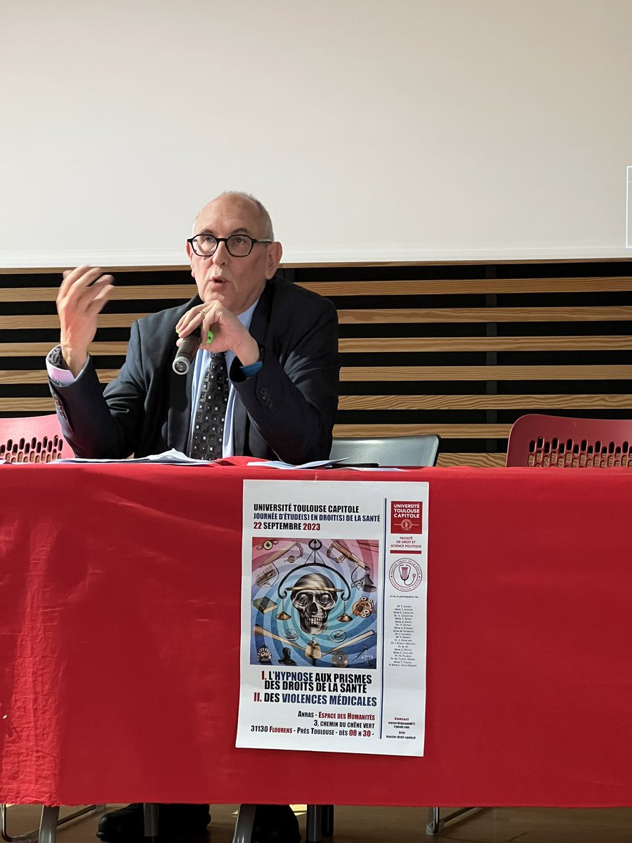 Le grand <a href="/brunopy54/">PY</a> au colloque hypnose du <a href="/DroitUt1/">Master Droit de la Santé - UT1</a> de @Fac_droit_tlse / <a href="/UTCapitole/">Université Toulouse Capitole</a> et c est évidemment exceptionnel !