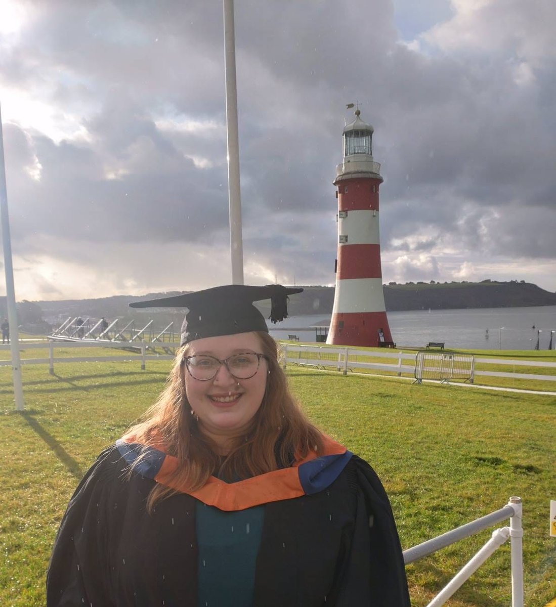 justanNQN's tweet photo. Officially became a #PlymGrad @plym yesterday.. So proud of #PUNC20 and our achievements! Thank you to the lecturing staff at @PlymUni #KSpa 🎉🎓 https://t.co/mn8jMn9VOV