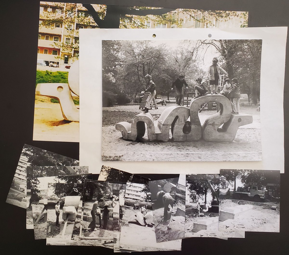 chri_lud's tweet photo. #PhotoFriday mit einem Neuzugang in unserem Bildarchiv & passend zu unserem #Ostmoderne Arbeitsschwerpunkt: Die "Kletterschlange" (1982) aus der Hand des Bildhauers Eberhard Wolf (1938-2023) für den Spielplatz im #DDR #Volkspark Rothermundtpark in #Dresden Alt-#Gruna. https://t.co/5WtRsha0bH