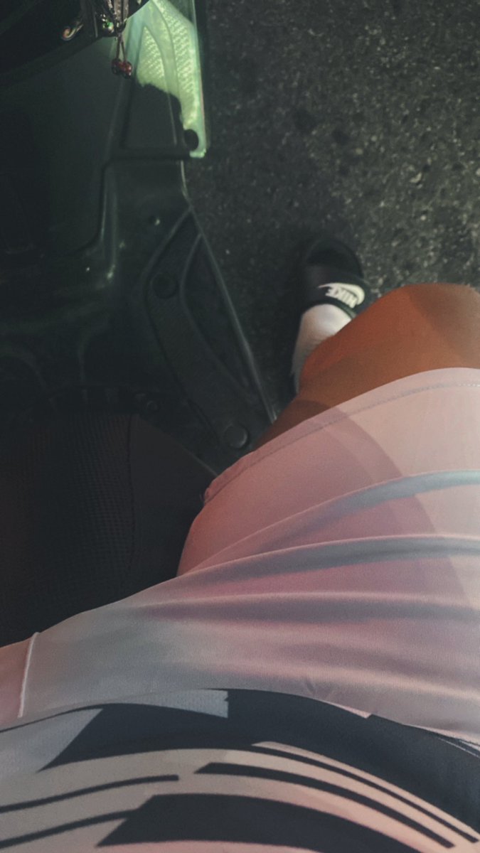 起秋了⋯
有點想談戀愛了😳