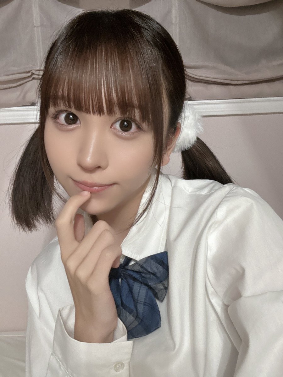 Reika0517_'s tweet photo. 制服ツインテなんて高校生ぶり>”<՞ ՞ https://t.co/CLon3VCvGm