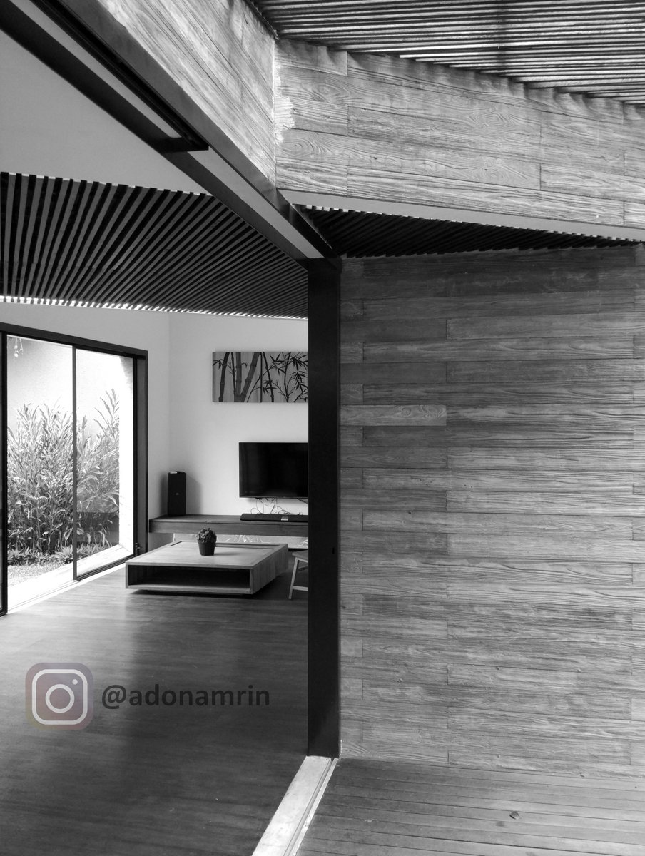Inside Out. 

#interiordesign #architecture #interiorphotography #architecturephotography #blackandwhitephotography #blackandwhite