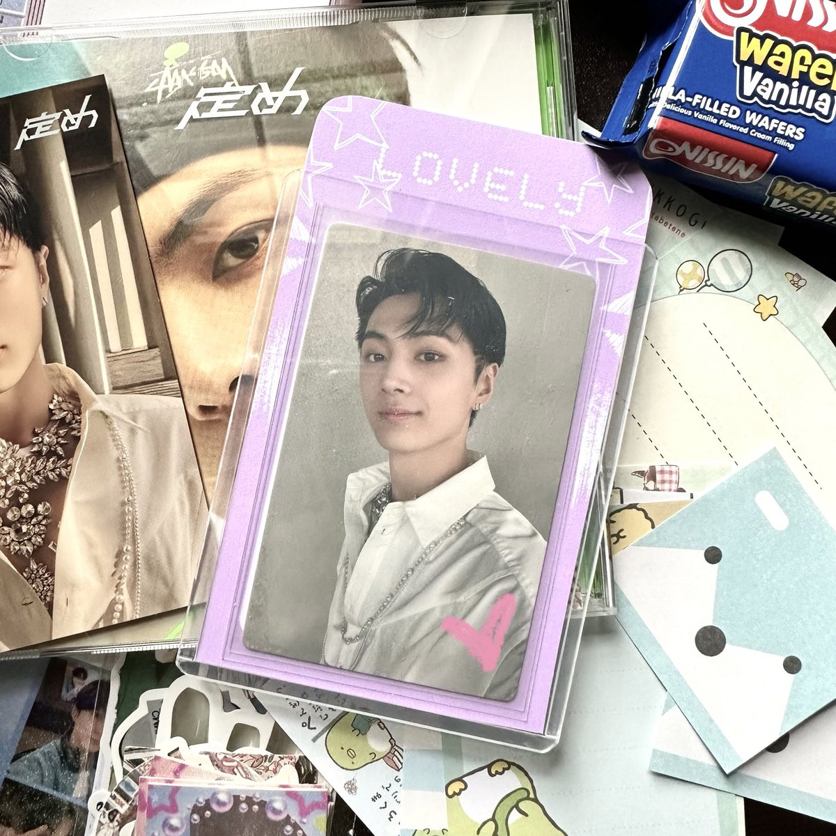 torongyi's tweet photo. tysm nai @uwonheevn nakauwi nang safe si jay 🖤 ty din sa unsealed album and sa napakaraming freebies!

fave parcel na nareceive ko 'to so far 🥹  last mine ko muna 'to for the meantime and u made it special hihi ty again 🫶🏽

#thankyou_nai https://t.co/FD9Tqo61qY