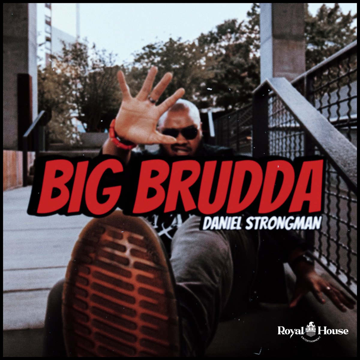 AlbumTalksHQ's tweet photo. 🆕 Genre-bending act @DStrongmanMusic fuses Afrobeats and Western Hip-Hop on his much-awaited second single “Big Brudda”. 👏🏽🔥

Check it out — https://t.co/wNECKkD0EL https://t.co/coeb1p19Mf