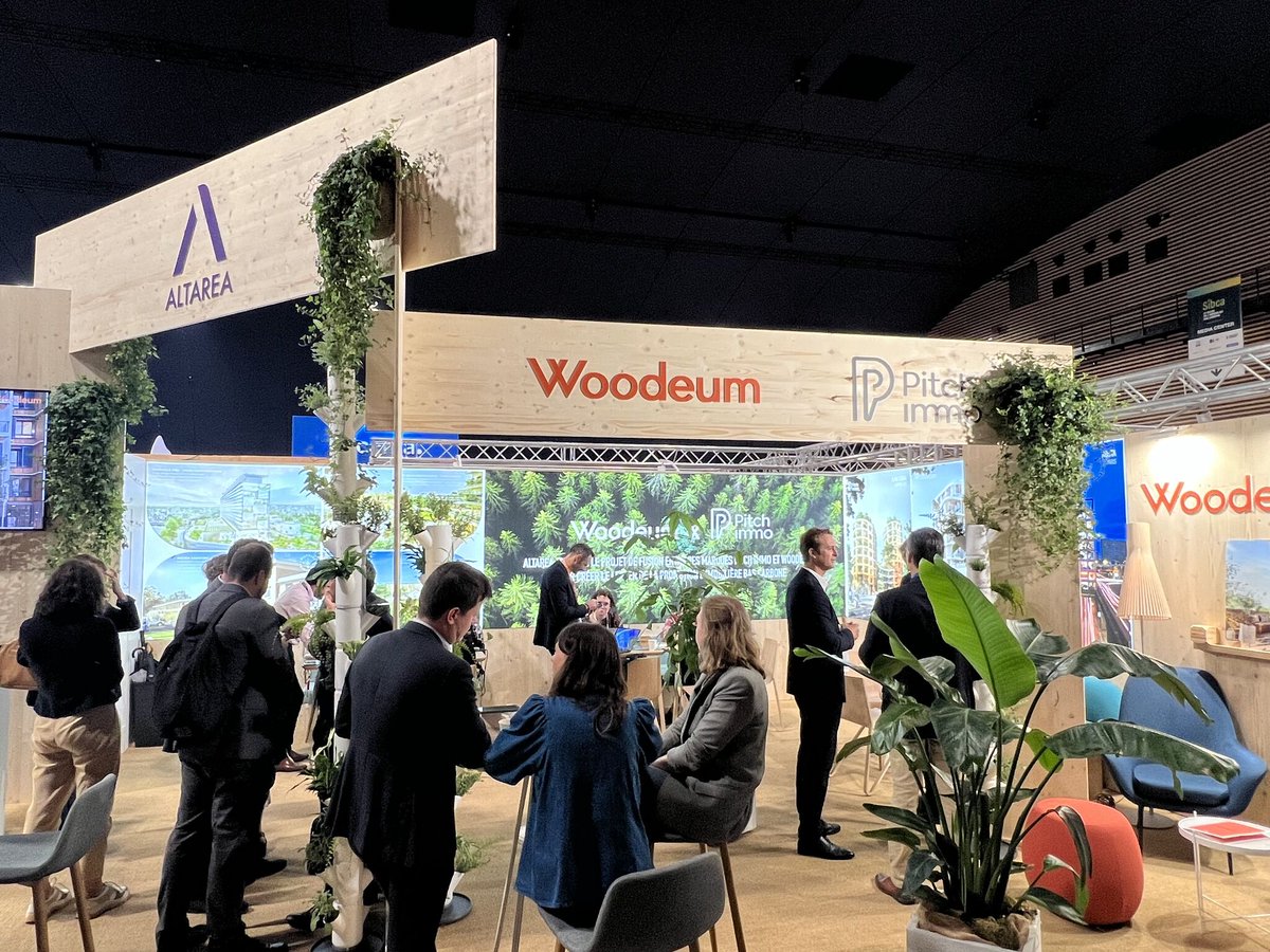 altarea_groupe's tweet image. .@SIBCA_salon s'achève aujourd’hui ! 
Un aperçu des moments forts :🎙Découverte de la #géoénergie,🖊Signature Manifeste #LowTech,🌍 Baromètre bas carbone 2023,🖊 Signature Charte ENRR,🎙 Réflexion sur le #bascarbone,📄Publication 2ème Rapport Climat.
Merci à tous !