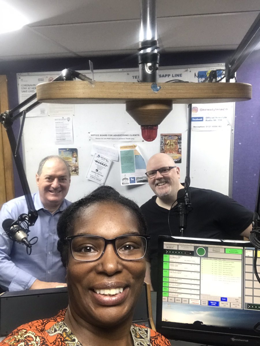 DifferentAnglez's tweet photo. Live now on #DifferentAnglezShow #PoliticsGoneWild with @leedargue @brumlibdems &amp; @KeithAlexRowe @BCCTories join us ➡️ https://t.co/I2qvABofhe https://t.co/kpzIRGsi5G #PoliticalHotTopics #Politics https://t.co/hvsi3hm5xF