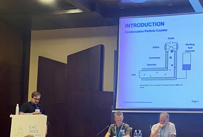 fzj_iek's tweet photo. Great talk at #EAC2023 by Patrick Weber #IEK_8 @fz_juelich about a revolutionary working fluid for CPCs that is noninflammable and safe to use on aircraft. Find the paper at https://t.co/gvpW55necP
#IAGOS_RI. https://t.co/azLnxXNVJ2