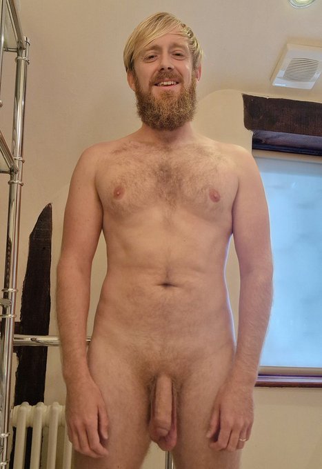 Next-Door Mikey Aka The Viking Nudist 🧔🏼‍♀️⚔️ - Who else here is a nudist?! 😃 Don't be shy, Post your nudist pics in the comments below 💙 Then hit #Retweet so more people can be inspired to give nudism a try! 💫 #Nudeisnatural #Blonde #Hairy https://t.co/vw98T5JC6t