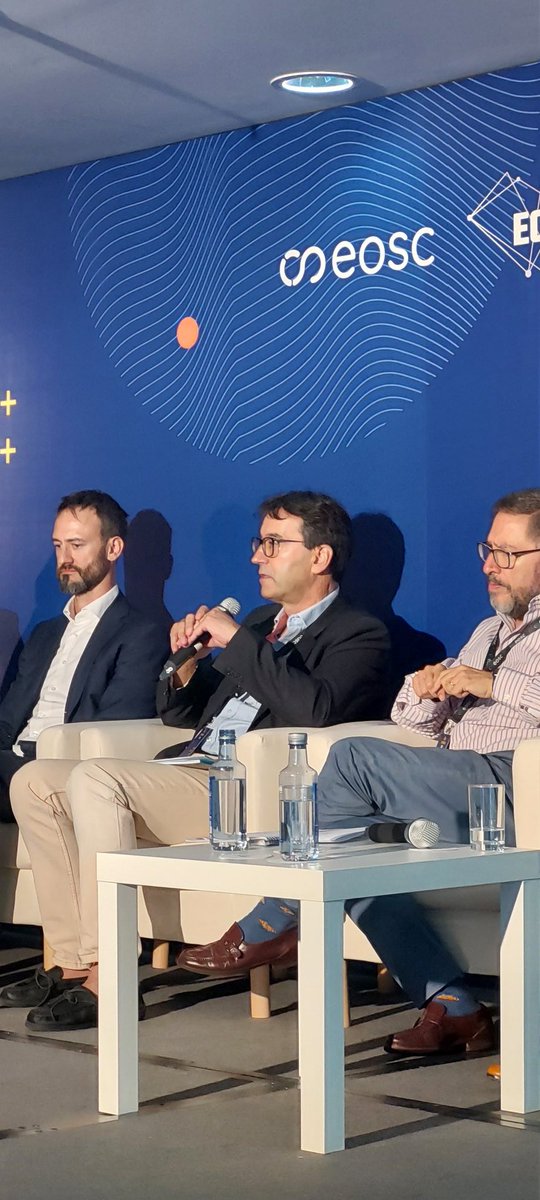 #FAIR data and practices should (and mostly are) core part of <a href="/ESFRI_eu/">ESFRI_eu</a> #researchinfra. Deployment of #eosc solutions to RIs is an excellent way to demonstrate usability. Panel #eoscsymposium23
