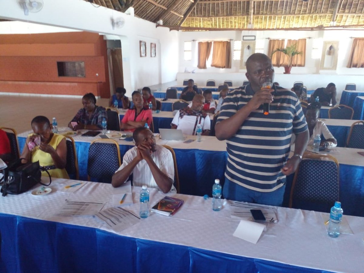 Wanavijiji_sdi's tweet photo. Today marks the final day of our ongoing meeting with the Nairobi County Department of Environment. @Wanavijiji_sdi Youth officer Stanley Mburu, is presenting the process of forming ward climate change committees to the MCAs and the Department of Environment. He is illustrating this through a case scenario based on the process implemented in Nakuru County.

The Nairobi Climate Change Act is currently in the formulation process, making it crucial for us to share insights into how the formation of climate committees is undertaken.

During our meeting, we had the privilege of receiving presentations from various department heads, including the Waste Management Team, Open Spaces and Natural Resources Team, as well as the Environmental Compliance and Enforcement Team.
#InclusiveCities #MakingSlumsVisible