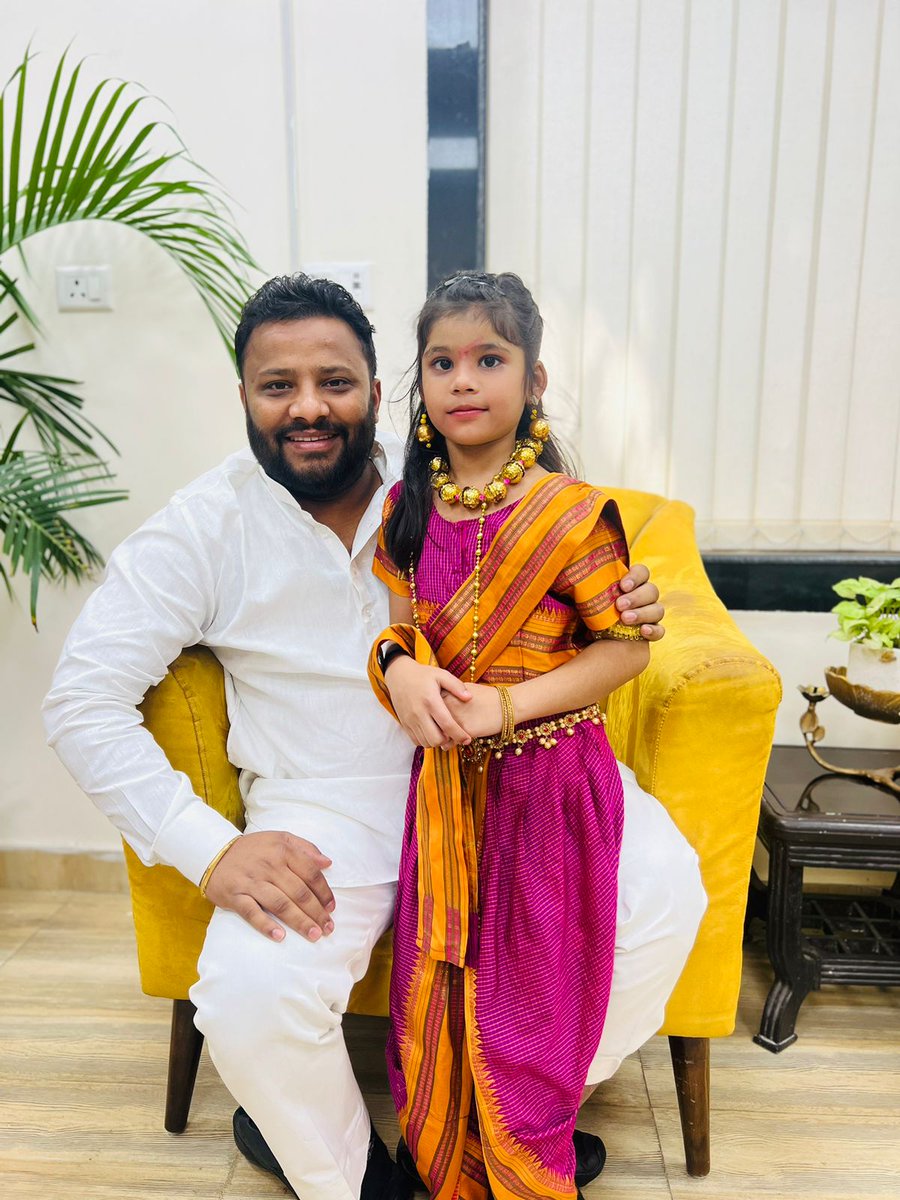 आज मेरी बड़ी बेटी वंशिका का जन्मदिन है देखते ही देखते वो 8 साल की हो गई !
आप सबका प्यार और आशीर्वाद बिटिया पर सदैव बना रहे।।
<a href="/AamAadmiParty/">AAP</a> <a href="/ArvindKejriwal/">Arvind Kejriwal</a> <a href="/AtishiAAP/">Atishi</a> <a href="/ipathak25/">Durgesh Pathak</a>