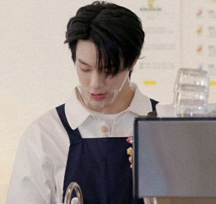 까우 lll tweet media