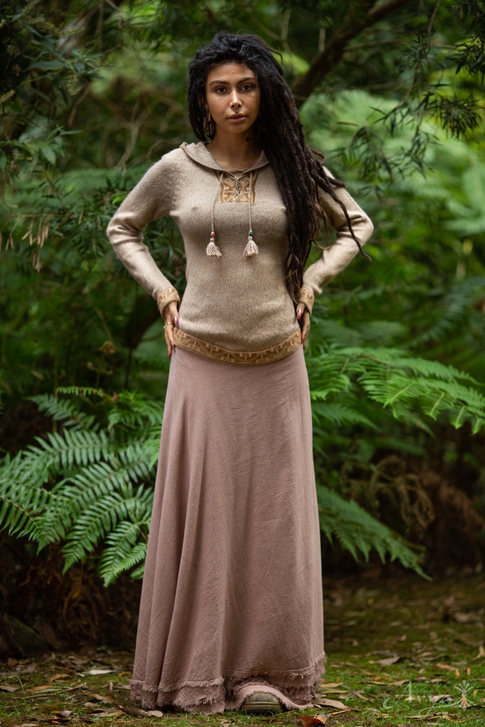 AryaClothing's tweet photo. "Open the window of your mind. Allow the fresh air, new lights and new truths to enter."
~ quote: Amit Ray
~ designs: Alpaca Jumper (Sand)
Hand made with Love ❀⠀
#aryaclothing #tribalnature #modemfestival #boomfestival #slowfashion #ethicalfashion https://t.co/0xKRByQSZM