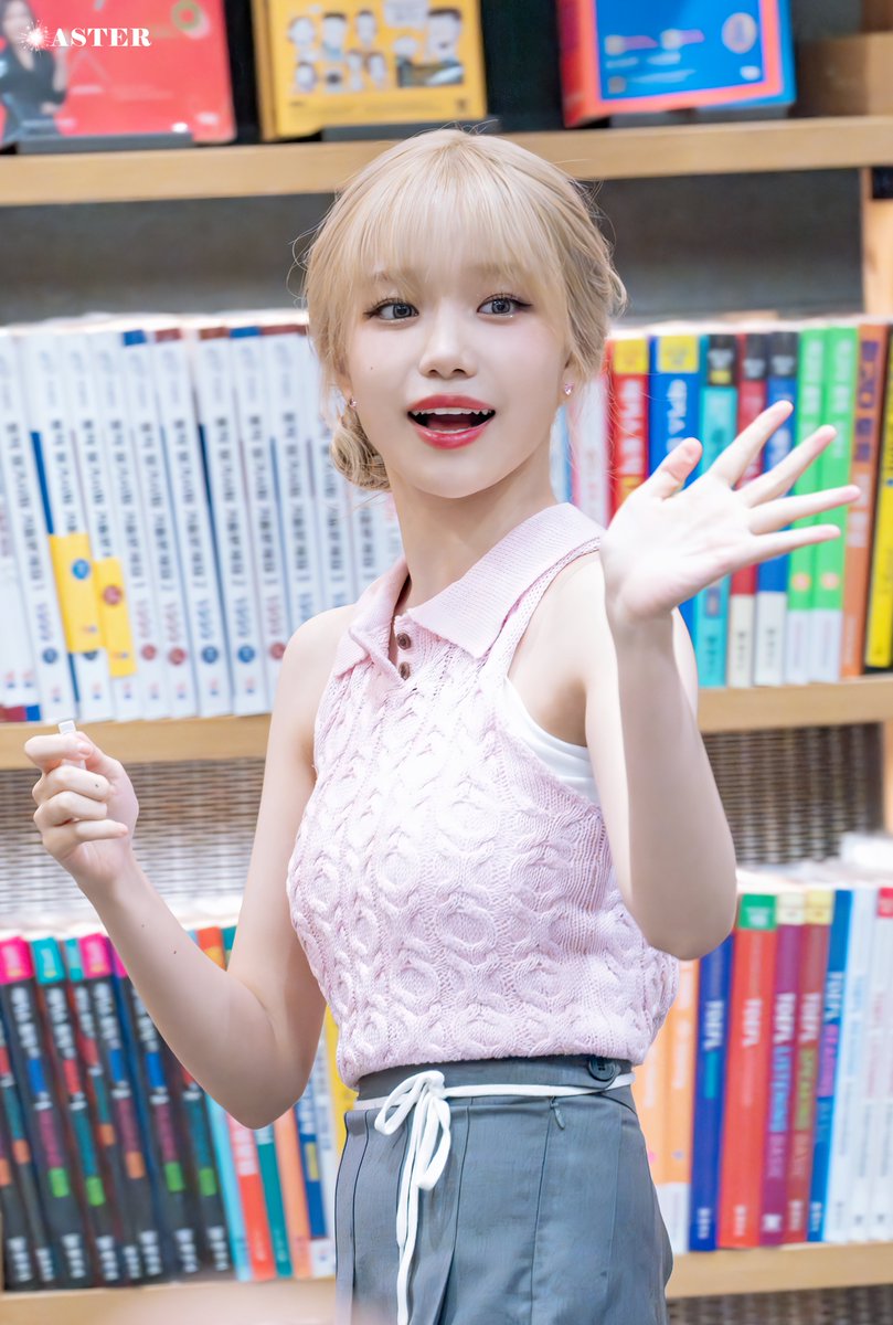 JJOYUL_LOVER's tweet image. #조유리 #JoYuri #チョユリ
#조유리_TAXI

[230812] 엠투유 조유리 팬사인회 #17 - END