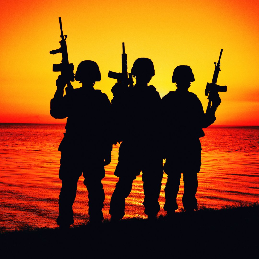 Are you considering joining the military? 

Before you take the plunge, read this for an overview of what to expect. 

Click here to learn more: scholarpath.com/blog/military-…

#Careers #Pathways #Military