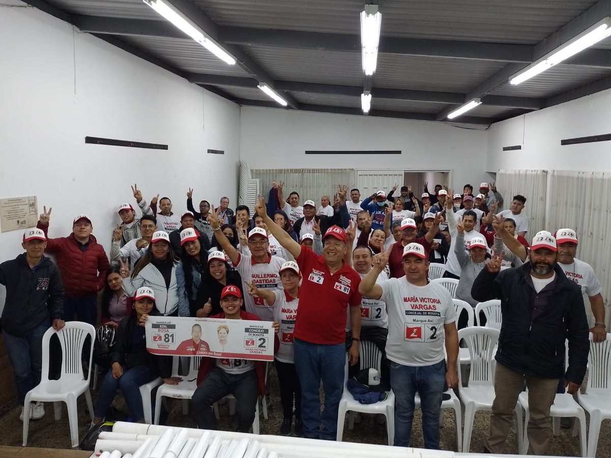 guillermoedil's tweet photo. El apoyo de la comunidad los es todo en esta labor como Edil, trabajar por ustedes es lo que me hace seguir adelante.

Por eso este 29 de octubre marque L81 por Guillermo Bastidas Edil de Bosa y L2 por @VargasSilvaMV

¡Unidos por Bogotá!
¡Unidos por Bosa! https://t.co/O49207IFXq