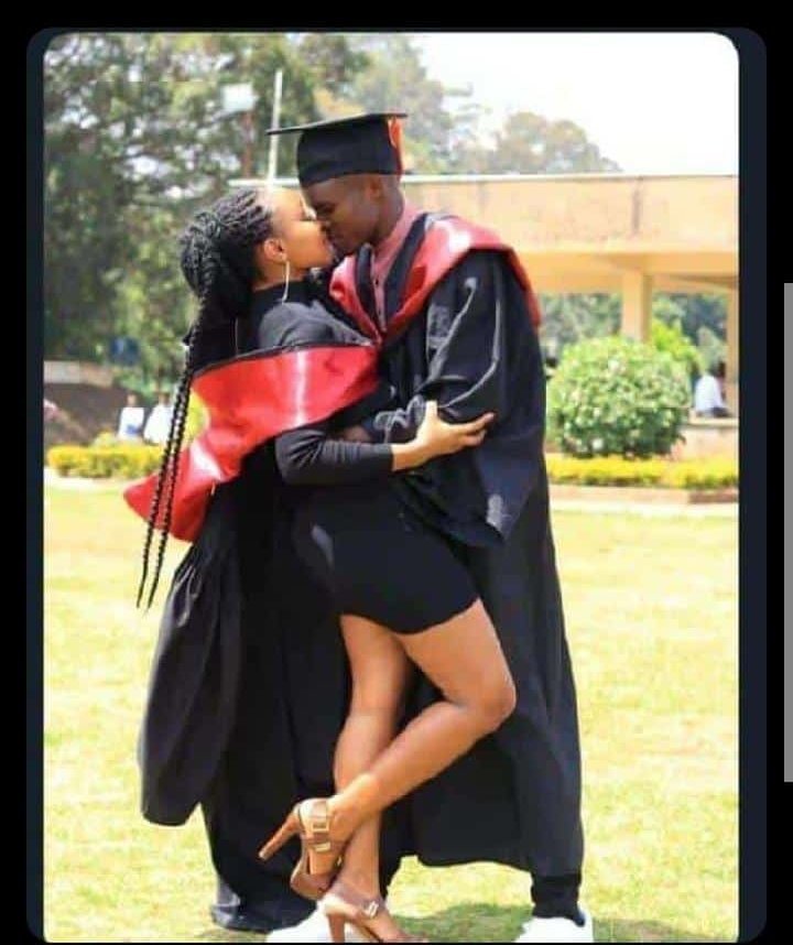PsychoYv's tweet image. This could be us but hukuenda Campo #UoNClass2023 #UoN69graduation #uon