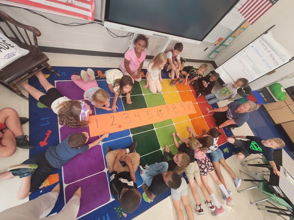 Mrs. Ripple's class having fun using dice and a number line to count on. #itsabulldogthing <a href="/calvertnet/">Calvertnet</a>