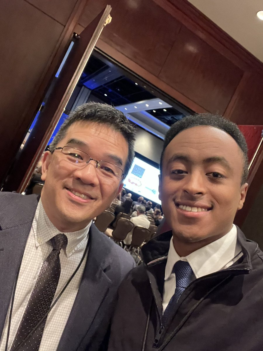 Ran into my doctoring mentor Dr. Wu @BrownUrology at the #SPU23 @SPU_Urology conference