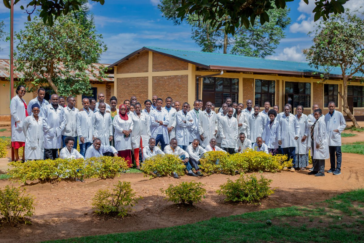 AIMS Teacher Training Program | RWANDA tweet media
