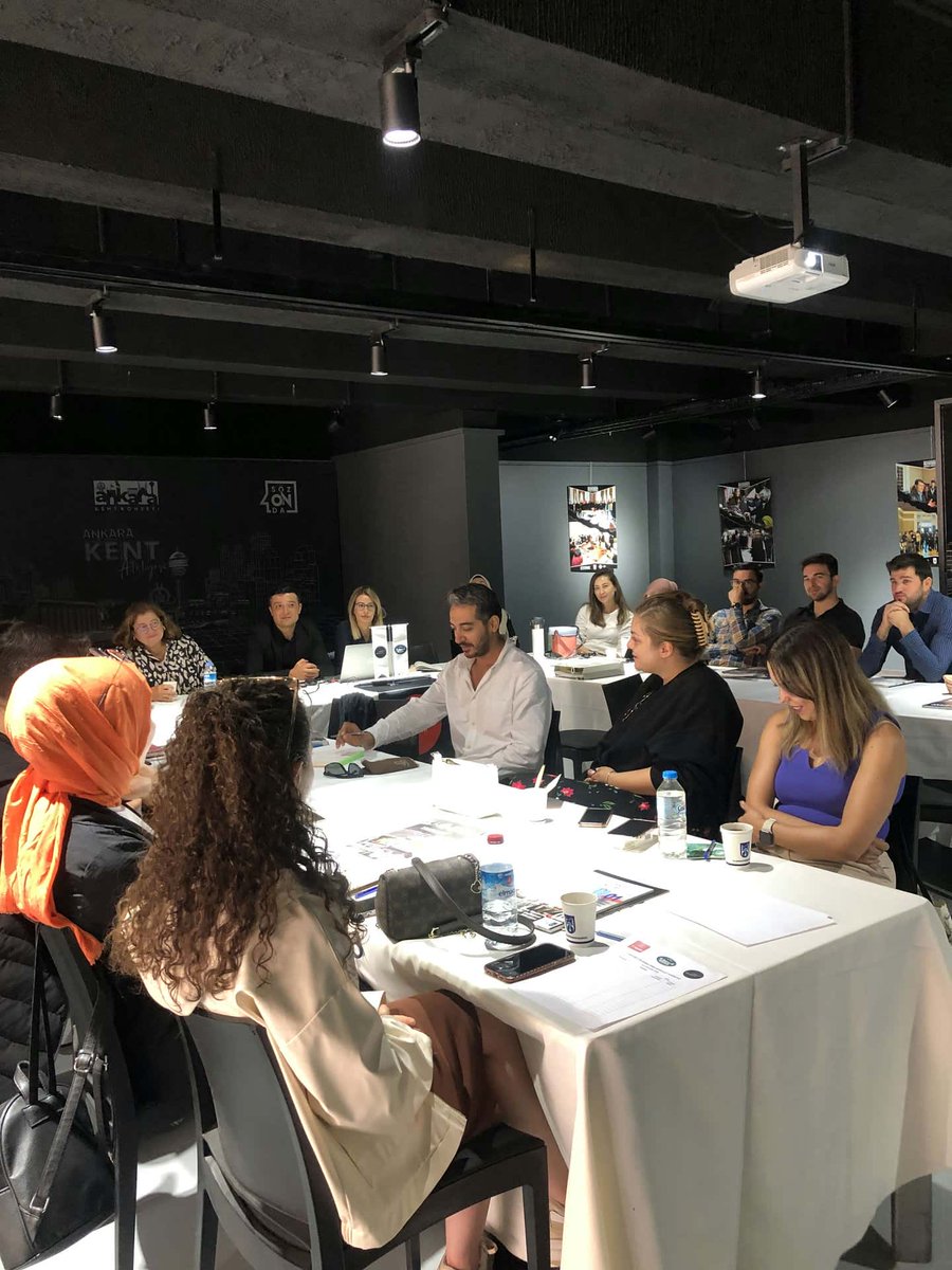 cekulvakfi's tweet photo. 🎓 ÇEKÜL Akademi Alanda Eğitim Programı kapsamında gerçekleşen Yapı Özelliklerine Göre Müdahale Teknikleri eğitimi, 14-15 Eylül’de Ankara’da yapıldı. 

🔸 Haberin tamamını okuyun: https://t.co/ZV9ZXyrpW9

#ÇEKÜLAkademi #AlandaEğitim #BölgeselEğitim #YapıÖzellikleri https://t.co/vm0jzGxuKN