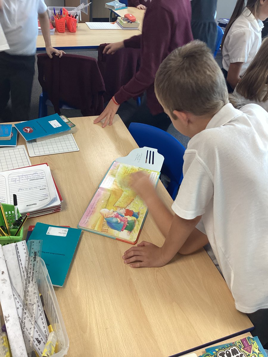 RoadVane's tweet photo. Year 2 have been learning about the Great Fire of London.

Year 3 have been doing some writing about 'The Stone Age Boy'.

Year 4 have been doing some colour mixing in Art.

Year 5 have been looking at pop-up books in DT.

Year 6 have started writing a Mayan adventure story. https://t.co/O8uN1fS2IJ