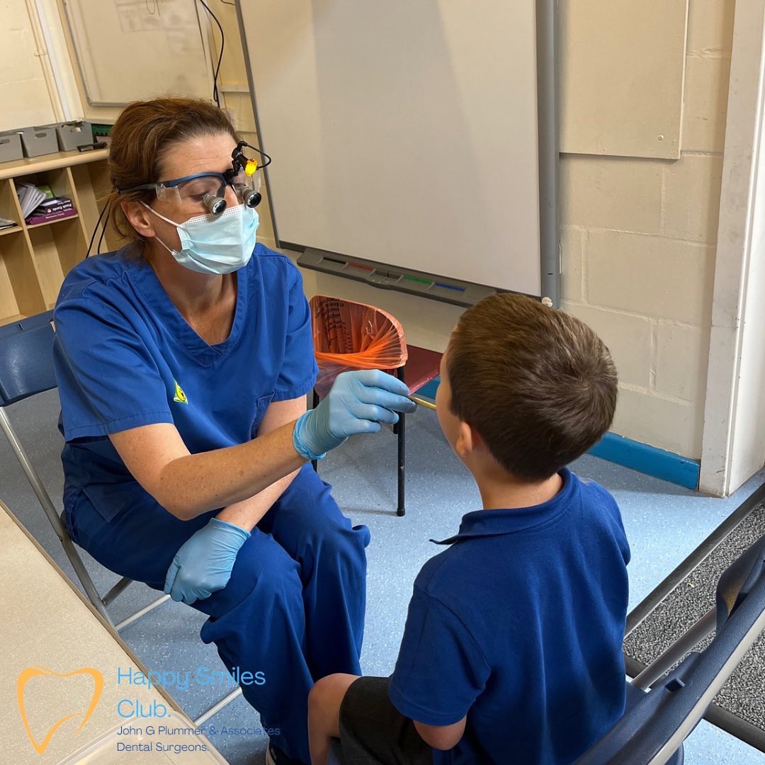 happysmilesclub's tweet photo. A Friday well spent at East Ruston Area Infant School today 🦷🪥
📧 screening@plummers.co.uk for more information
#schoolscreening #milkteethmatter https://t.co/0hEscMnDA8