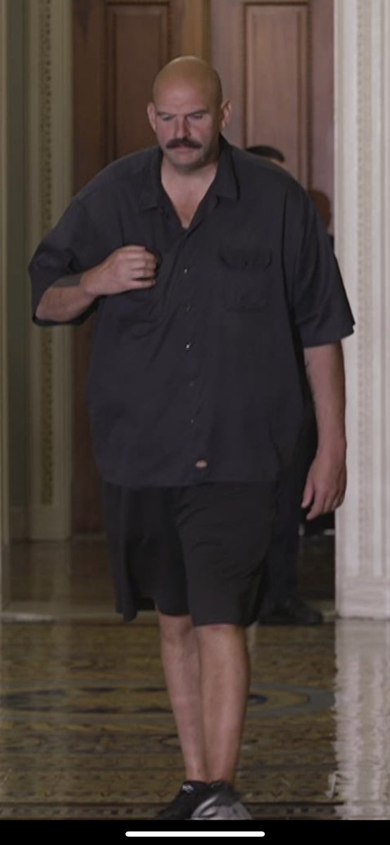 guypbenson's tweet image. *Of course* this isn’t the biggest problem we face. Not even close. But it’s part of a broader societal slouch. People defend it by saying it’s easier for this particular Senator to dress this way because of his condition. That may be the case. John McCain lived with daily pain…